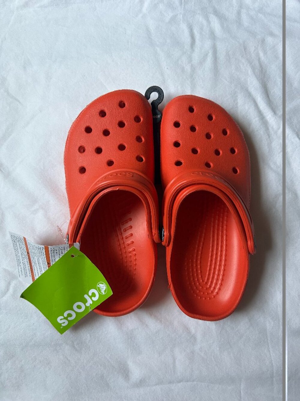 CROCS CLASSIC TANGERINE UNISEX SIZE WOMENS 7 MENS 5 NWT NEVER WORN NEW
